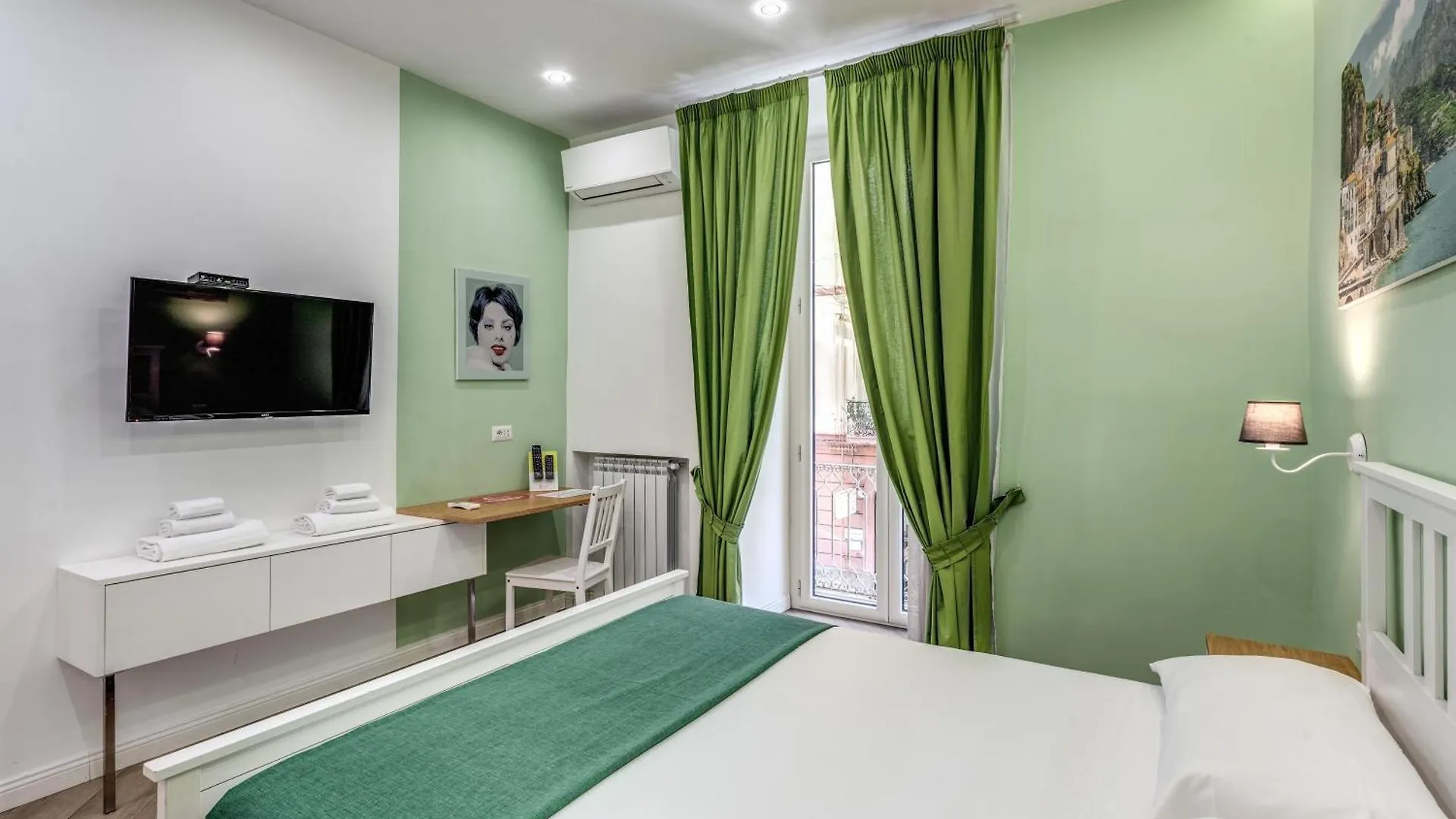 לינה וארוחת בוקר נאפולי Casa Galu'